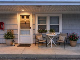 433 Lower County Rd 19, Dennis, MA 02639