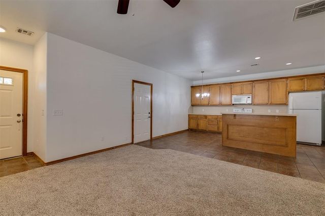 14 NW 156th Street 14, Edmond, OK 73013