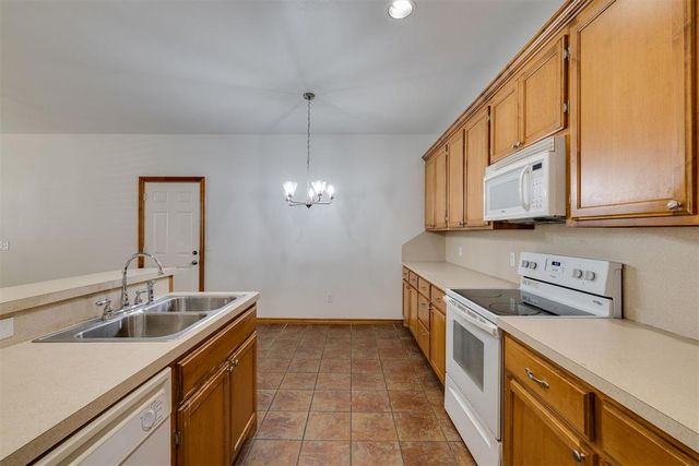 14 NW 156th Street 14, Edmond, OK 73013