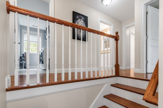 3 Ava Ln, Tyngsborough, MA 01879