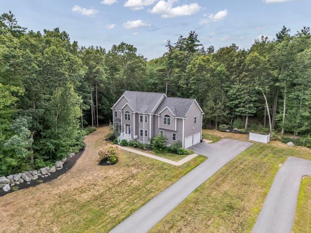 3 Ava Ln, Tyngsborough, MA 01879