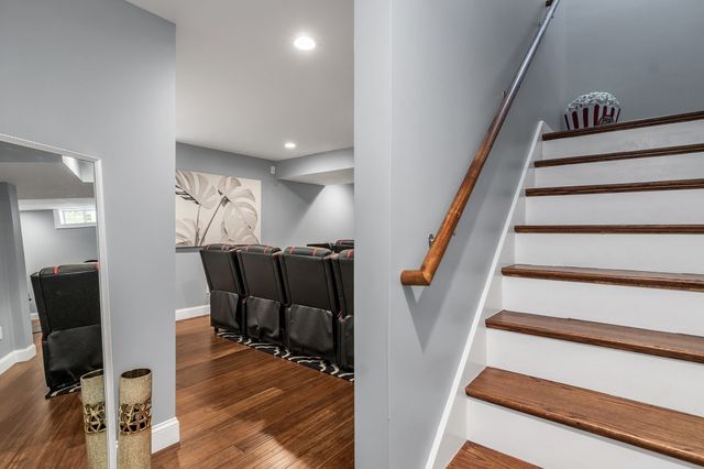3 Ava Ln, Tyngsborough, MA 01879