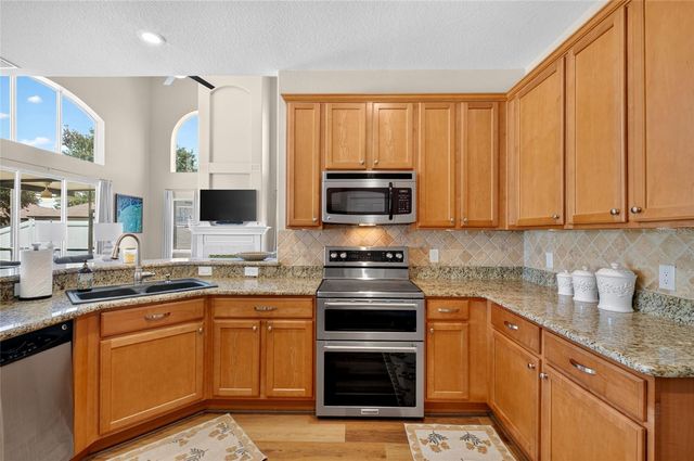 353 LAKE AMBERLEIGH DRIVE, Winter Garden, FL 34787