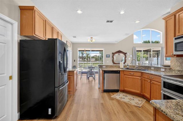 353 LAKE AMBERLEIGH DRIVE, Winter Garden, FL 34787