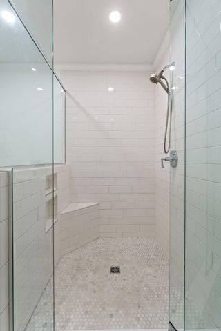 1343 Fran Lin Parkway, Munster, IN 46321