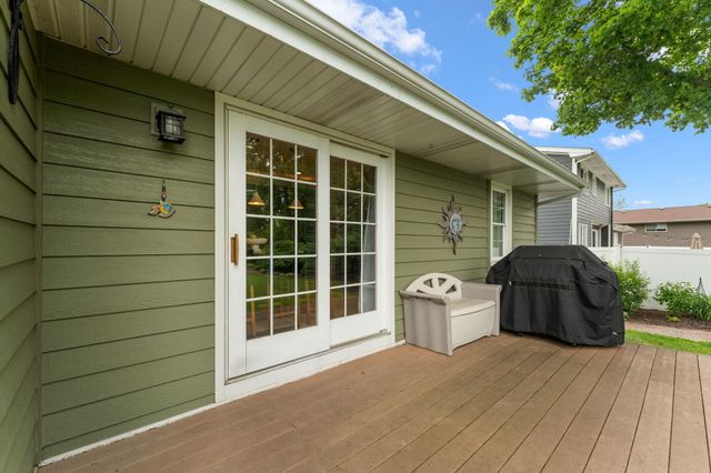 1343 Fran Lin Parkway, Munster, IN 46321
