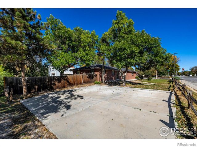 11087 E Montview Boulevard, Aurora, CO 80010