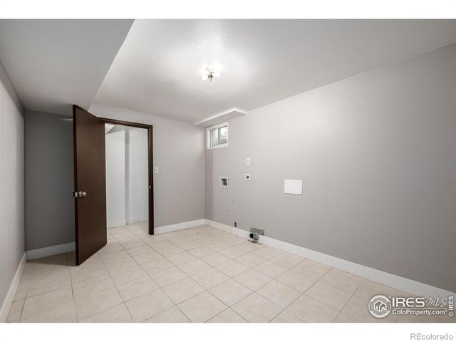 11087 E Montview Boulevard, Aurora, CO 80010