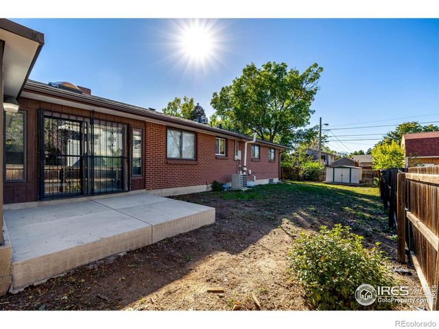 11087 E Montview Boulevard, Aurora, CO 80010