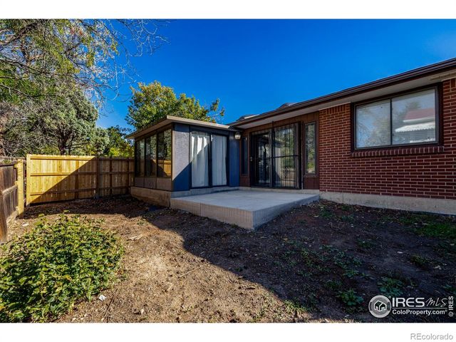 11087 E Montview Boulevard, Aurora, CO 80010