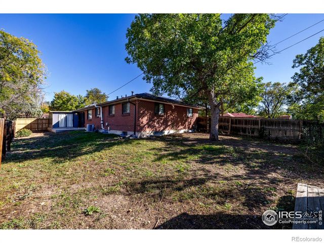 11087 E Montview Boulevard, Aurora, CO 80010