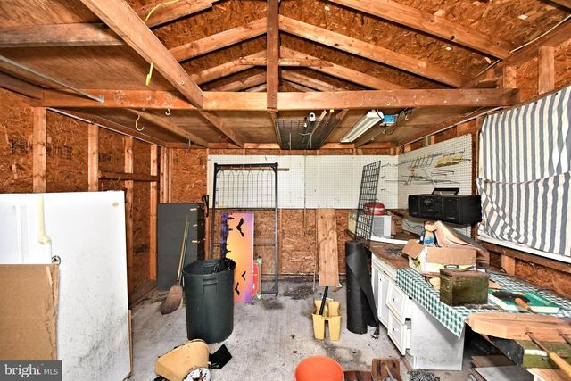 70 TALL PINE LN, Levittown, PA 19054