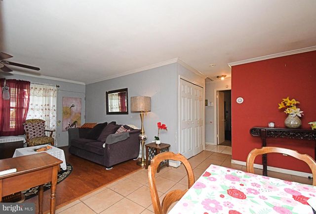 70 TALL PINE LN, Levittown, PA 19054