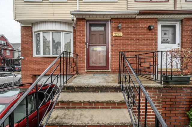2293 JOHN F KENNEDY BLVD, Jc, Journal Square, NJ 07304