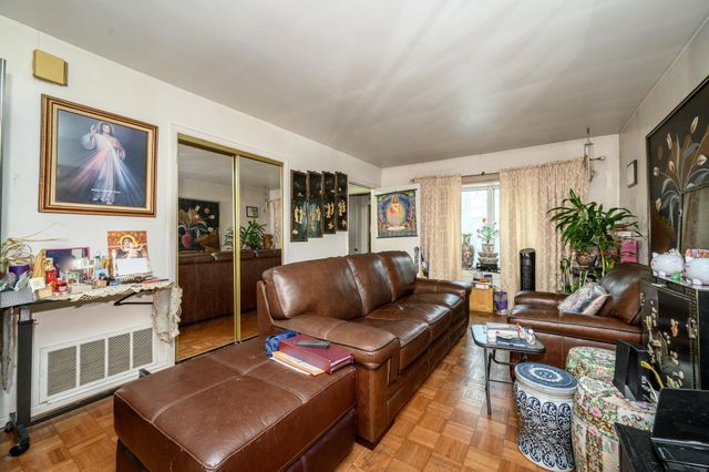 2293 JOHN F KENNEDY BLVD, Jc, Journal Square, NJ 07304