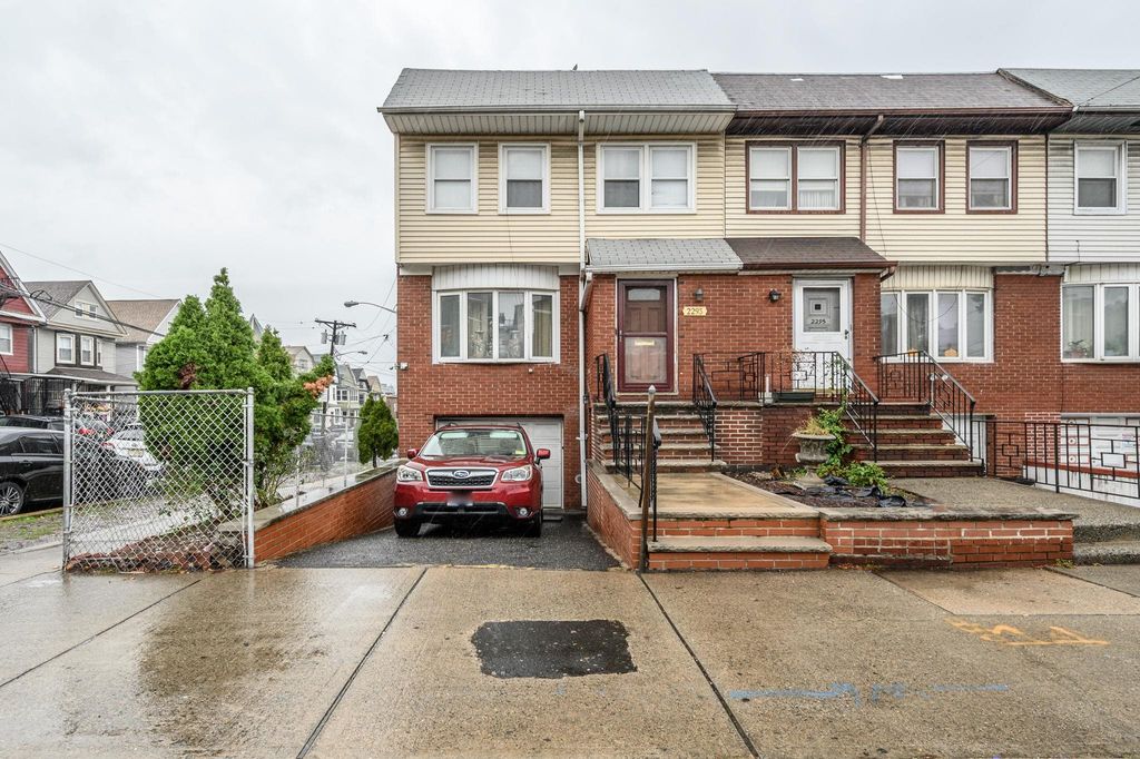 2293 JOHN F KENNEDY BLVD, Jc, Journal Square, NJ 07304