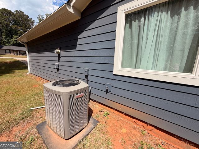 145 Stoneview Circle, Covington, GA 30016