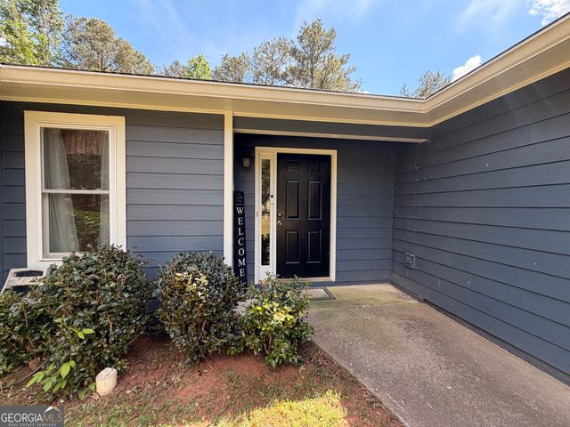 145 Stoneview Circle, Covington, GA 30016