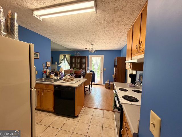 145 Stoneview Circle, Covington, GA 30016