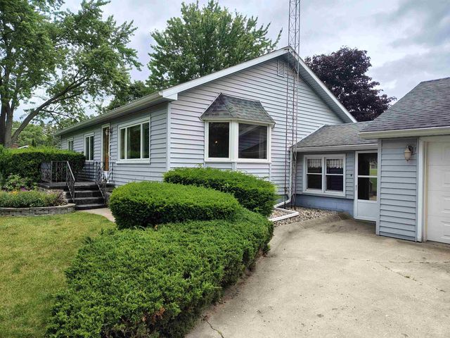 905 Dexter Drive, Venice Twp, MI 48449