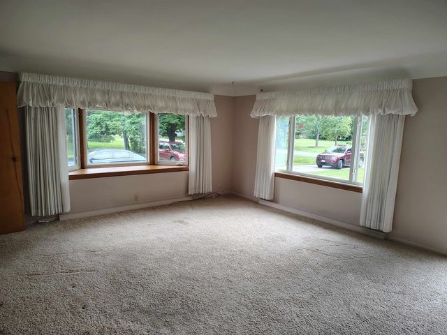 905 Dexter Drive, Venice Twp, MI 48449