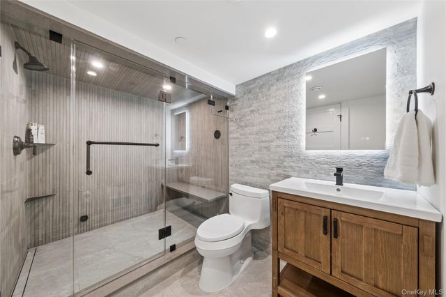 3 Vanderburgh Avenue, Larchmont, NY 10538
