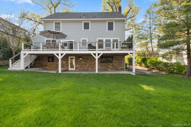 3 Vanderburgh Avenue, Larchmont, NY 10538