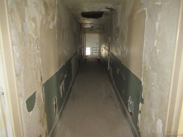 9440 Savery Street, Detroit, MI 48206