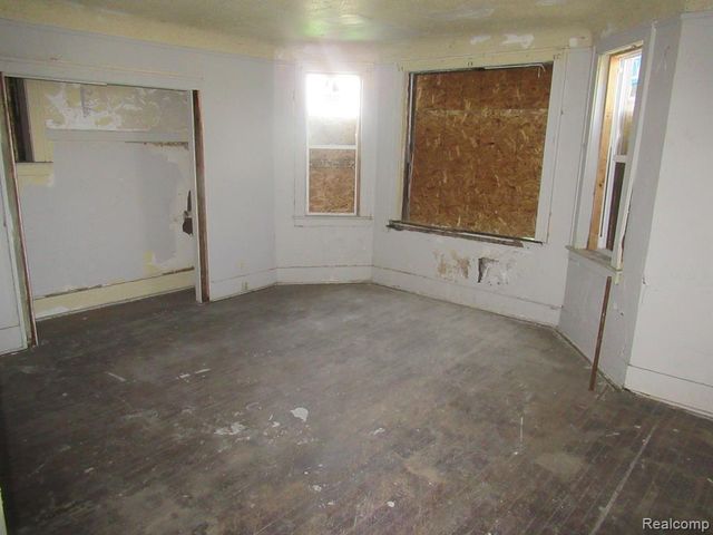 9440 Savery Street, Detroit, MI 48206