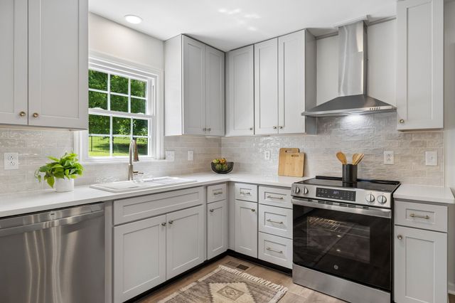 509 N Woods Ct, Brentwood, TN 37027