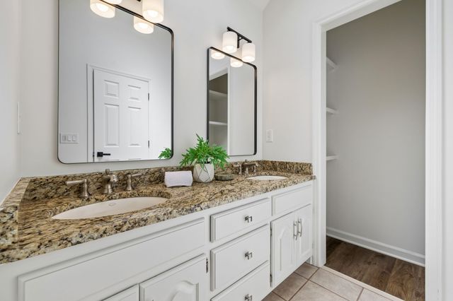 509 N Woods Ct, Brentwood, TN 37027