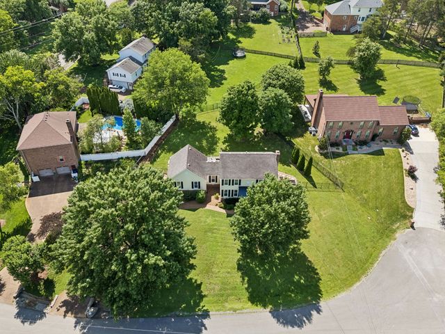 509 N Woods Ct, Brentwood, TN 37027