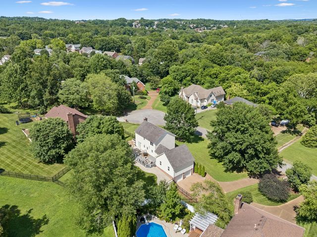 509 N Woods Ct, Brentwood, TN 37027