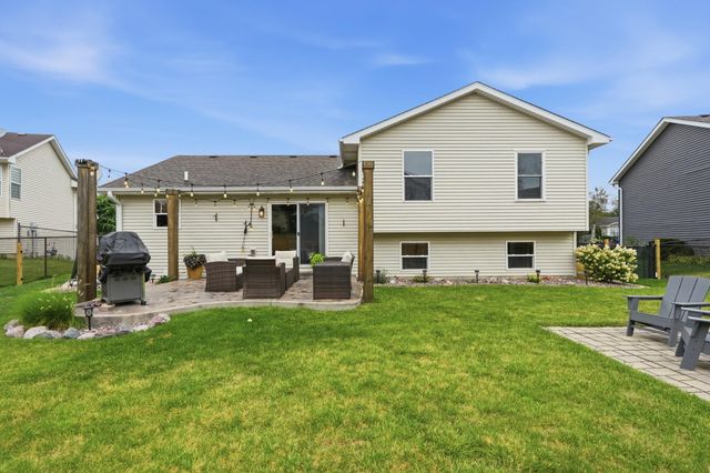 12329 Tippecanoe Place, Crown Point, IN 46307