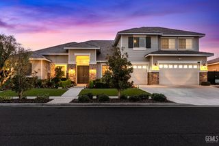 3409 Botanical Drive, Bakersfield, CA 93311