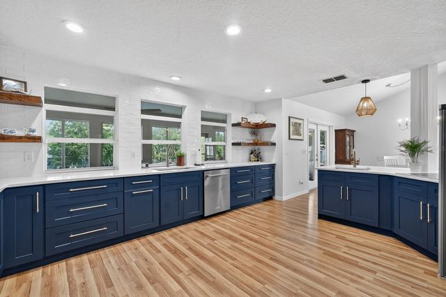 1523 LAKESIDE DRIVE, Deland, FL 32720