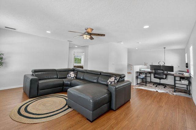 1523 LAKESIDE DRIVE, Deland, FL 32720