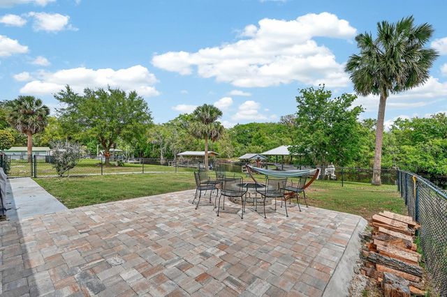 1523 LAKESIDE DRIVE, Deland, FL 32720