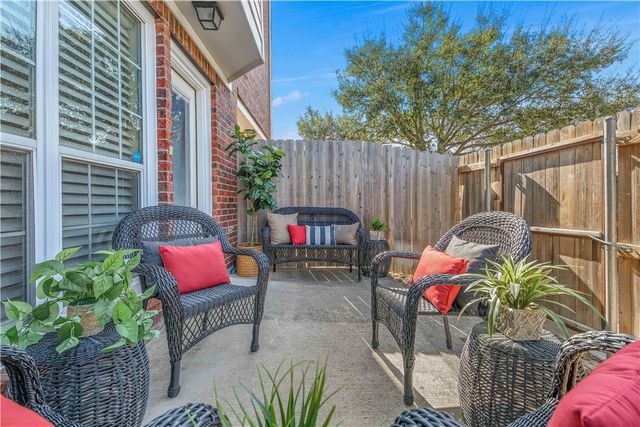 305 Holleman Drive E 102, College Station, TX 77840