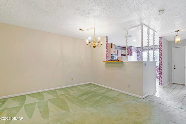 184 W Sandalwood Court, Daytona Beach, FL 32119