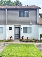 184 W Sandalwood Court, Daytona Beach, FL 32119
