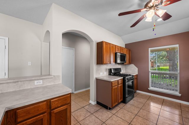 4138 Knollwick Court, Houston, TX 77053