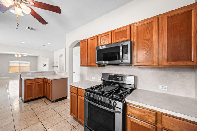 4138 Knollwick Court, Houston, TX 77053