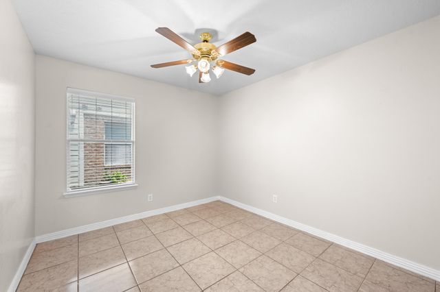 4138 Knollwick Court, Houston, TX 77053