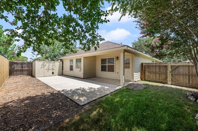 4138 Knollwick Court, Houston, TX 77053