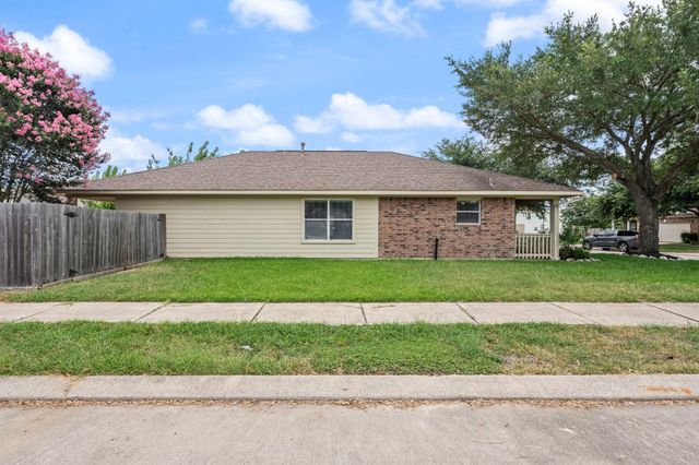 4138 Knollwick Court, Houston, TX 77053