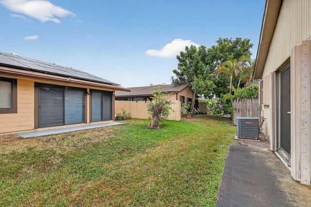 9721 W Daffodil Lane, Miramar, FL 33025