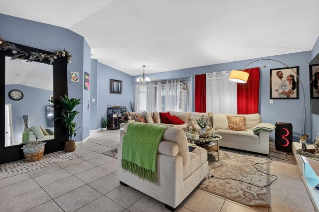 9721 W Daffodil Lane, Miramar, FL 33025