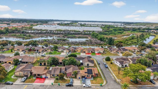 9721 W Daffodil Lane, Miramar, FL 33025