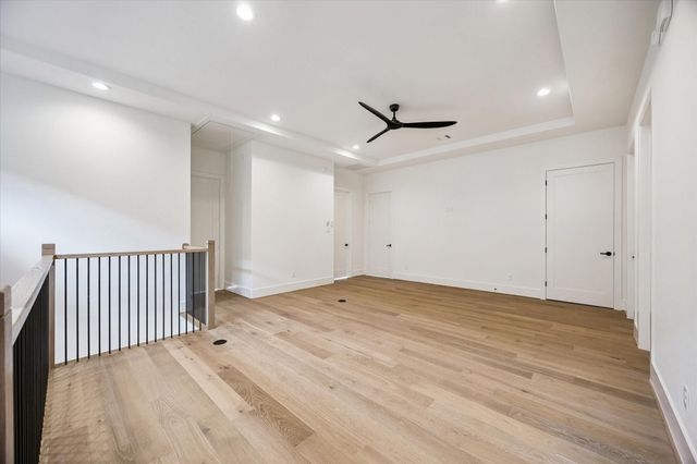 335 Harvard Street, Houston, TX 77007